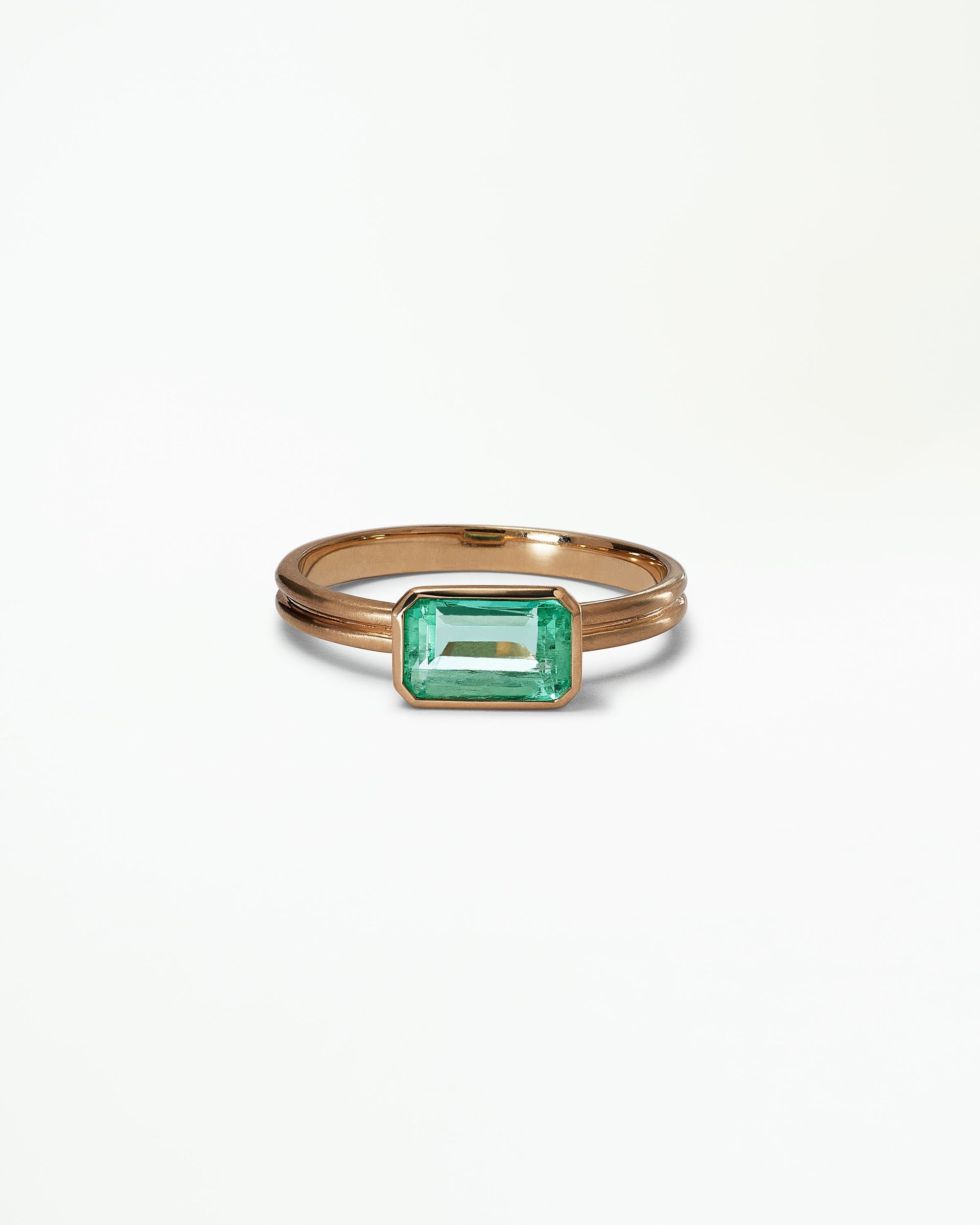 Emerald Cut Emerald Ridge Solitaire Ring No. 11 – WWAKE