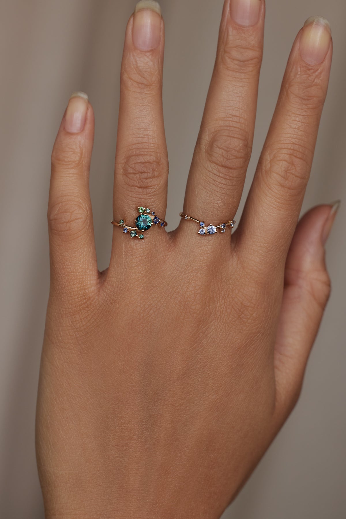 Round Brilliant Cut Gradient Sapphire Celestial Ring No. 1