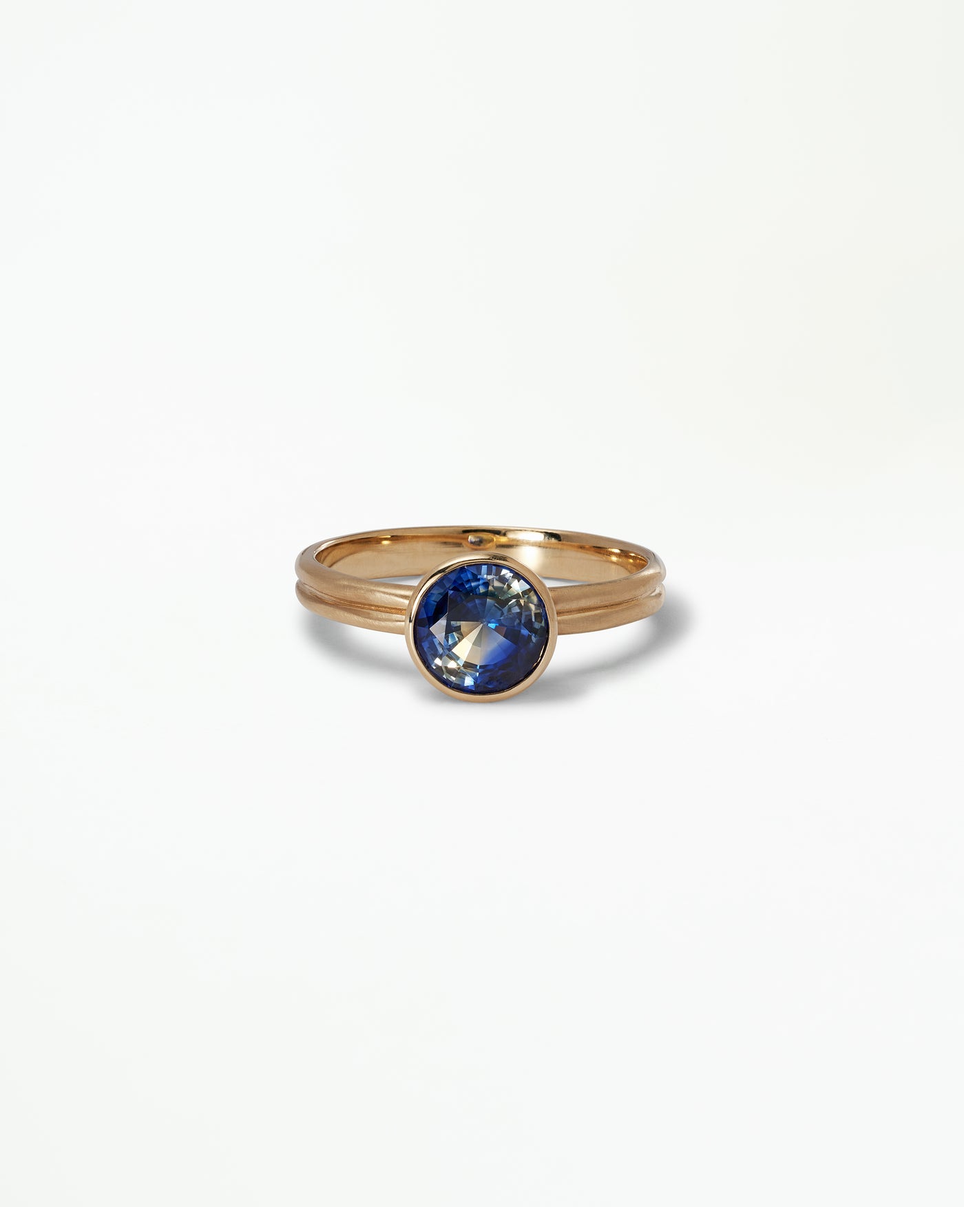 One of a Kind Round Cut Sapphire Ridge Ring Set No. 10