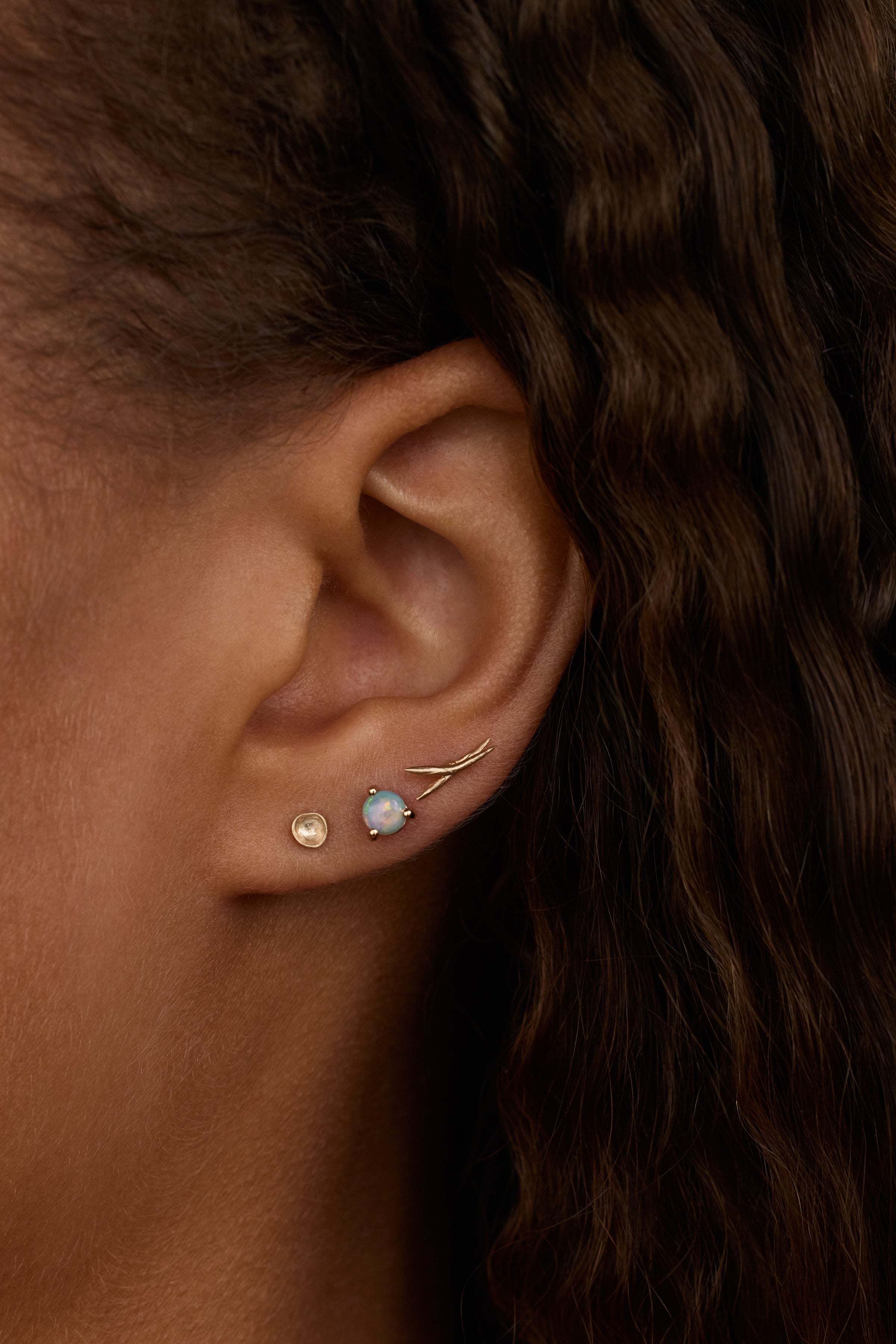 Crossed Stick Wisp Earring Flat Back Single - Main Image