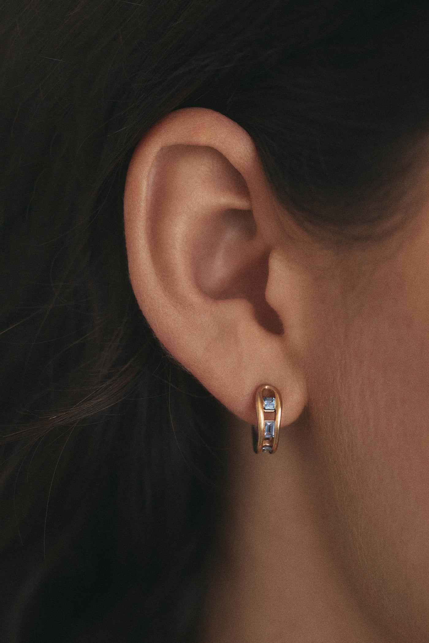 Float Hoop - Sapphire - Single