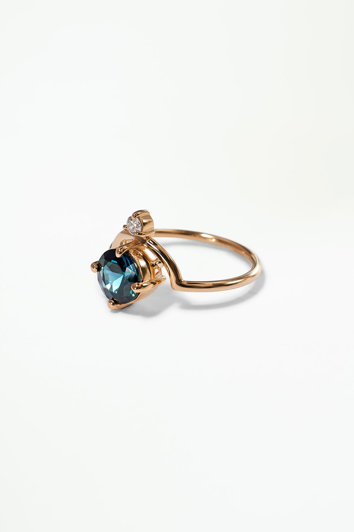 Brilliant Cut Sapphire Nestled Ring No. 4