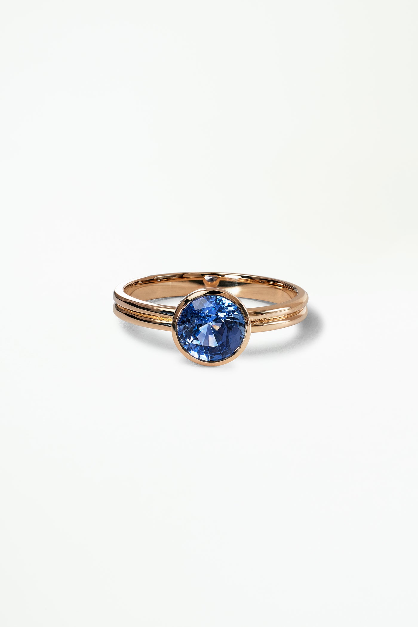 One of a Kind Ridge Ring Set - Round Cut Sapphire