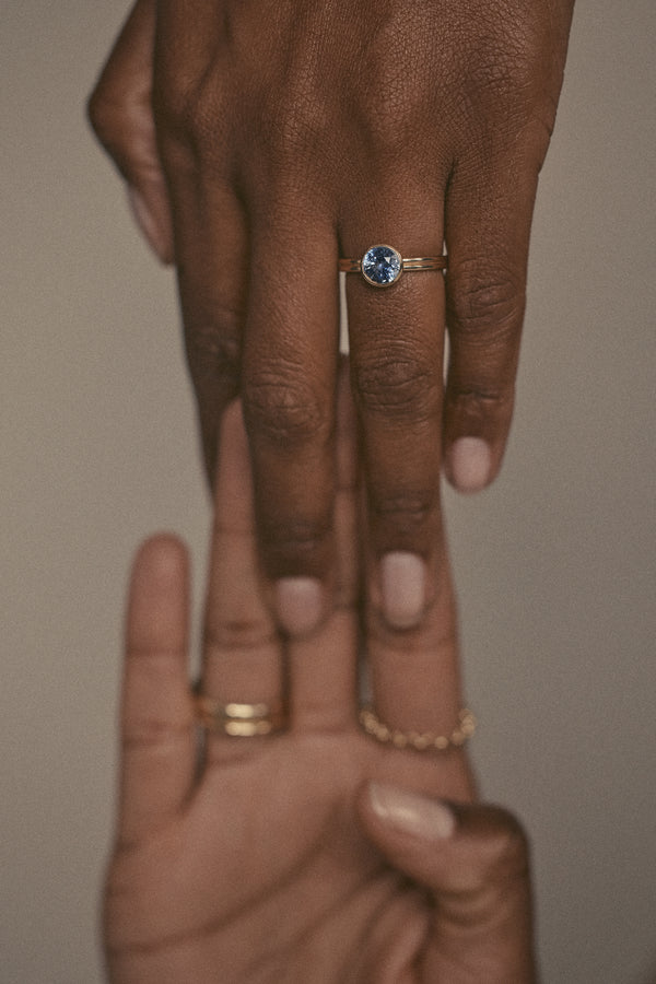 One of a Kind Ridge Ring Set - Round Cut Sapphire