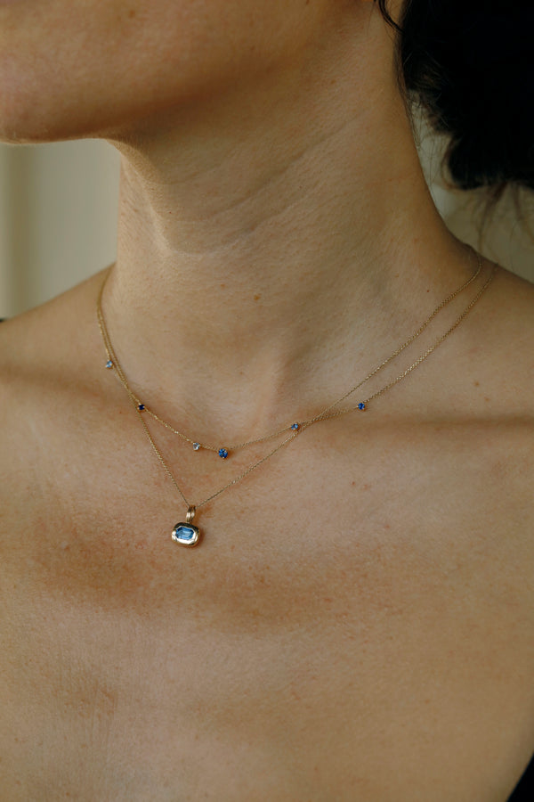 Linear Chain - Sapphire