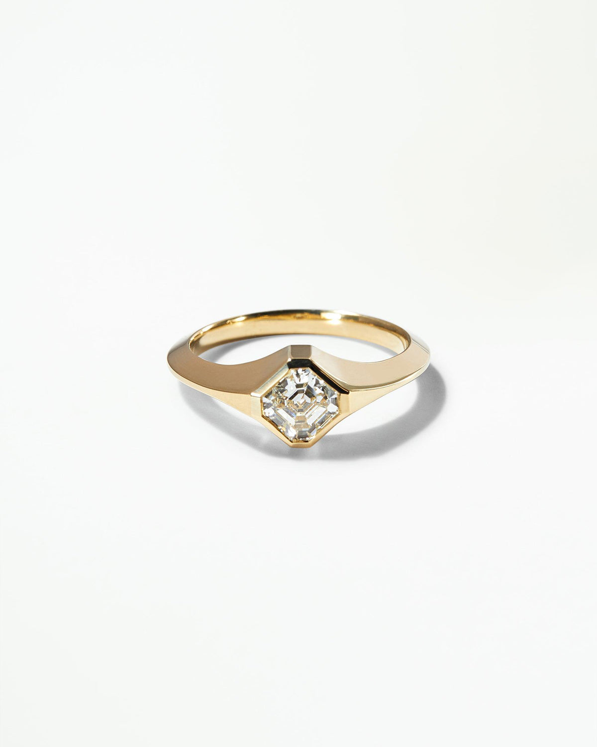 Solo Signet Ring No. 11