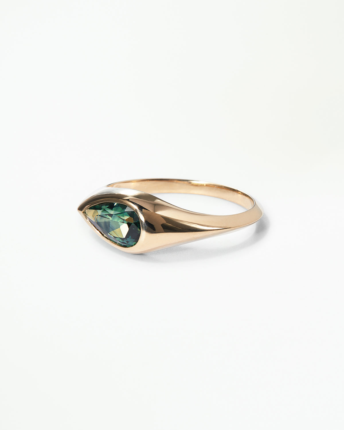 Solo Signet Ring No. 19