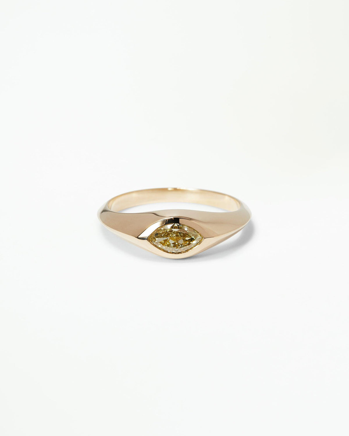 Solo Signet Ring No. 6