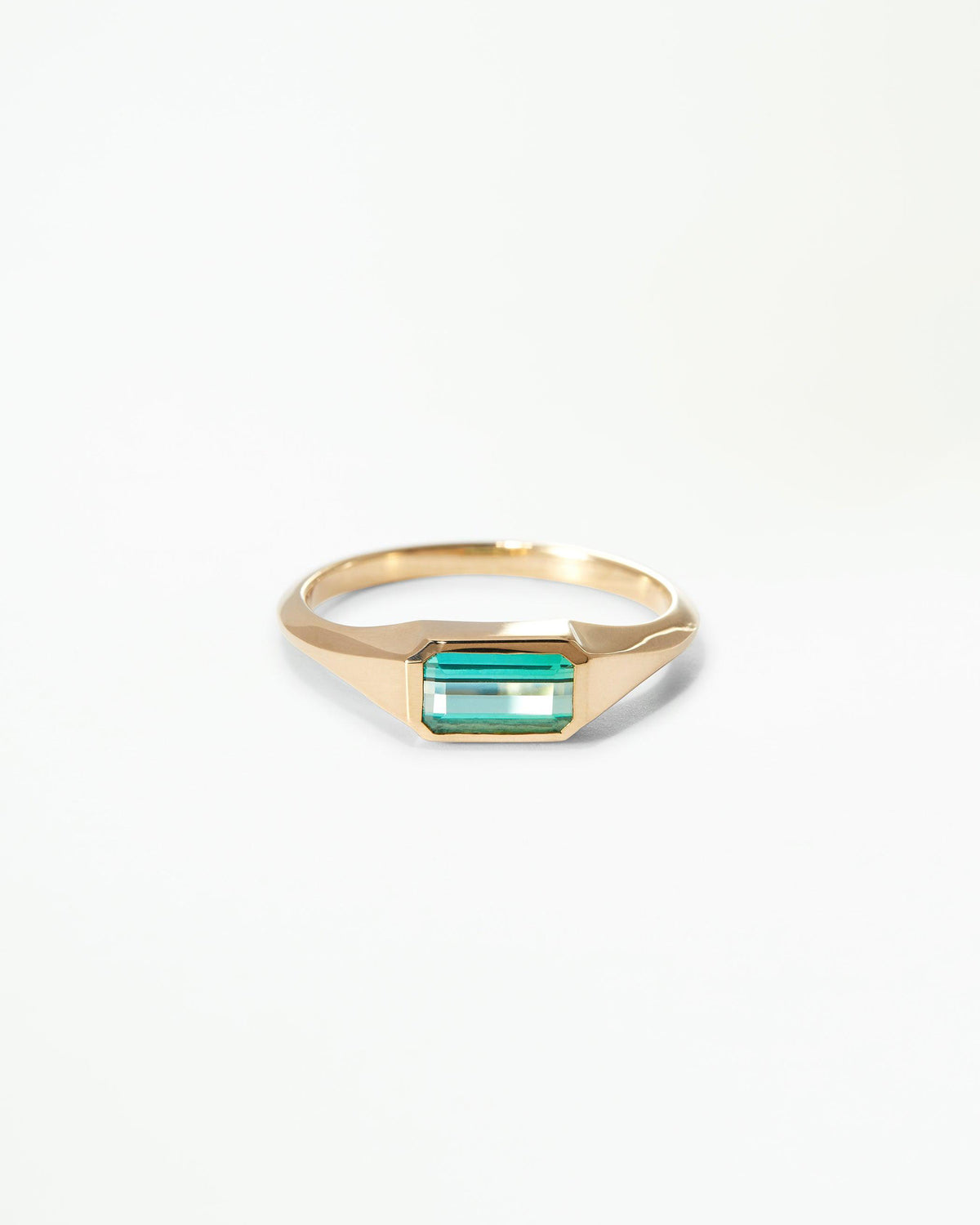 Solo Signet Ring No. 7