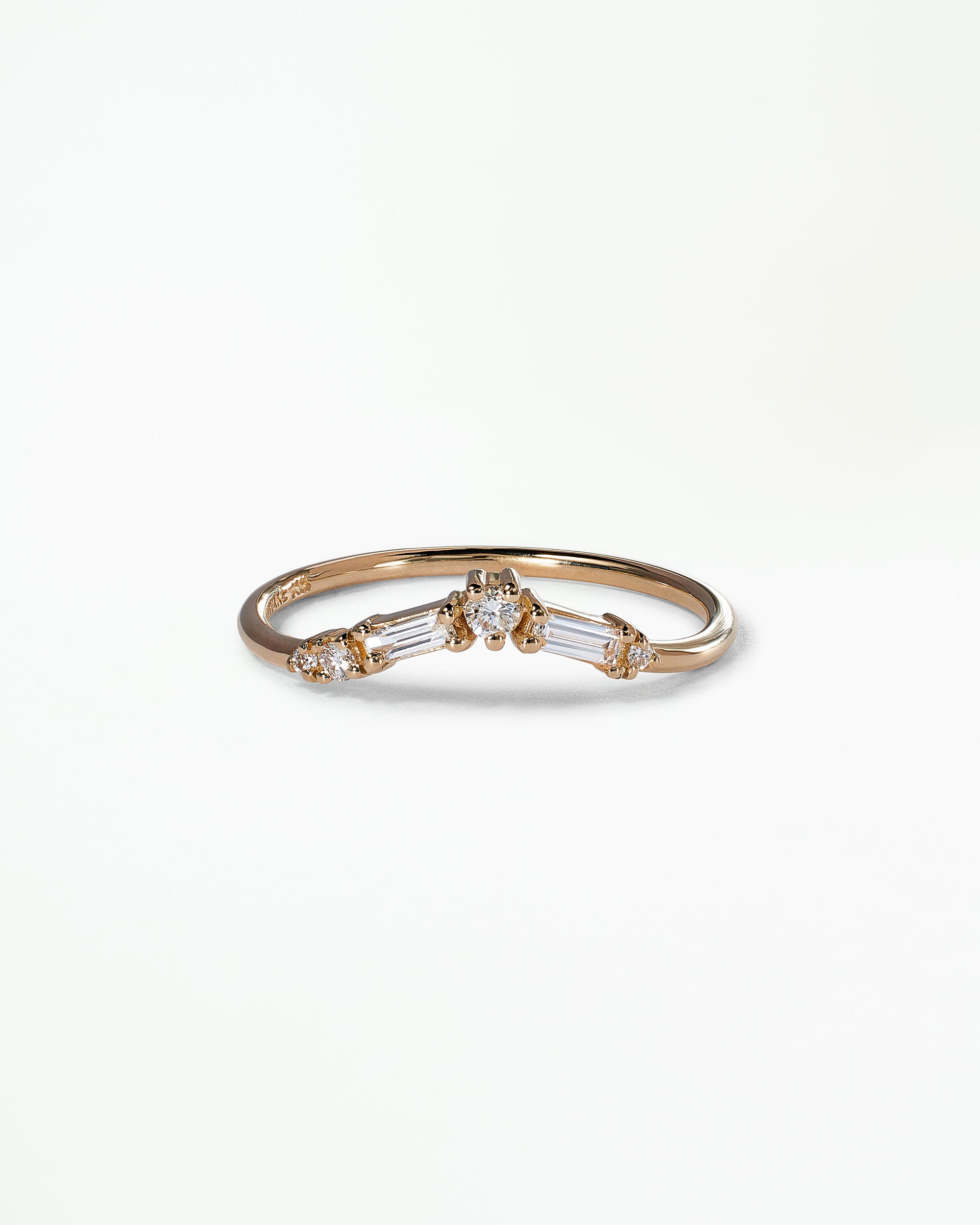 Diamond Wave Pillar Ring