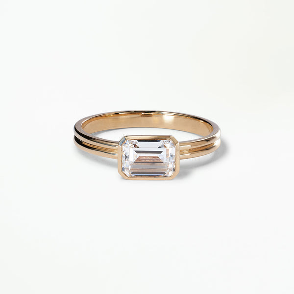 [lifestyle]Emerald Cut Diamond Ridge Solitaire Ring