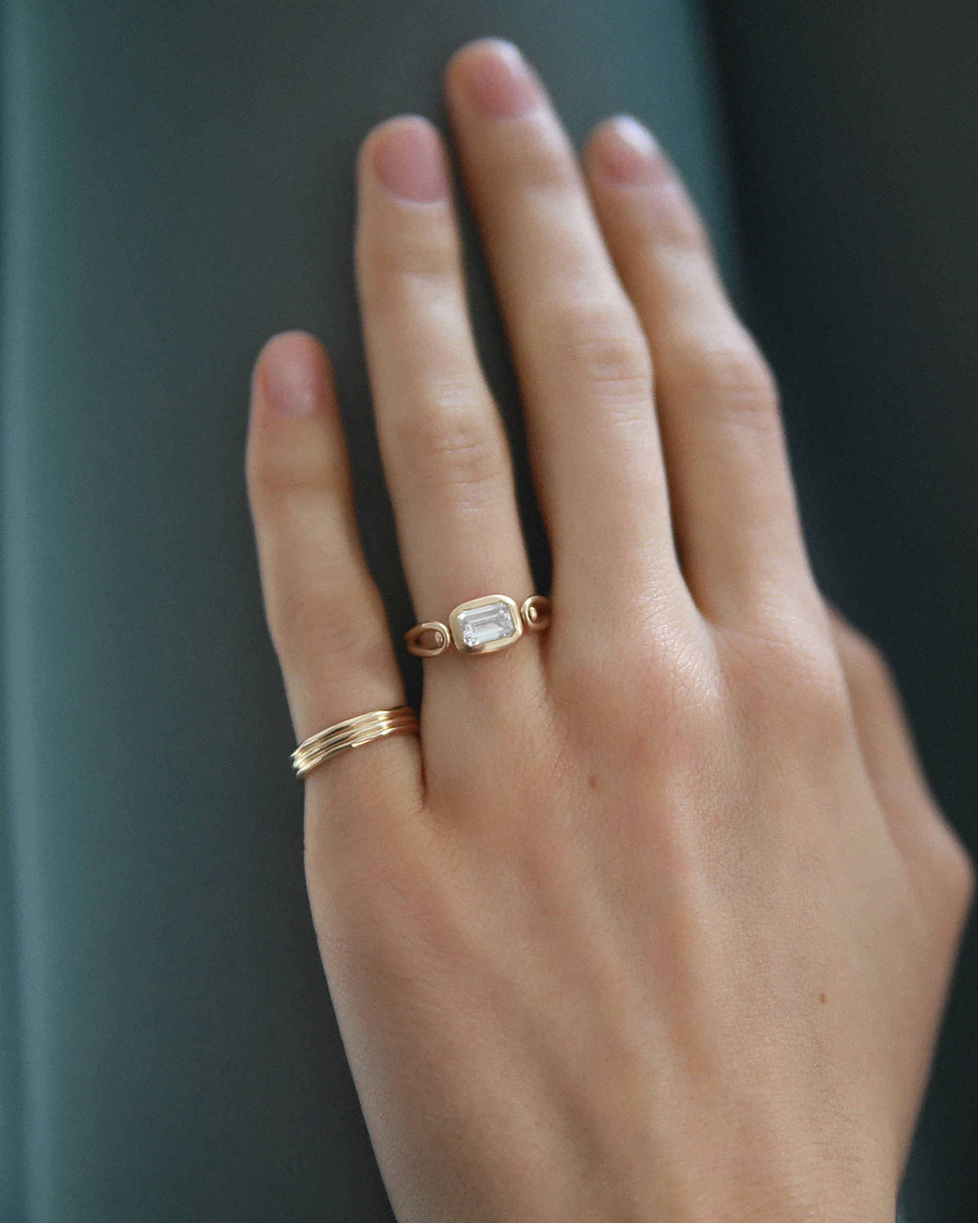 Emerald Cut Diamond Tempo Ring