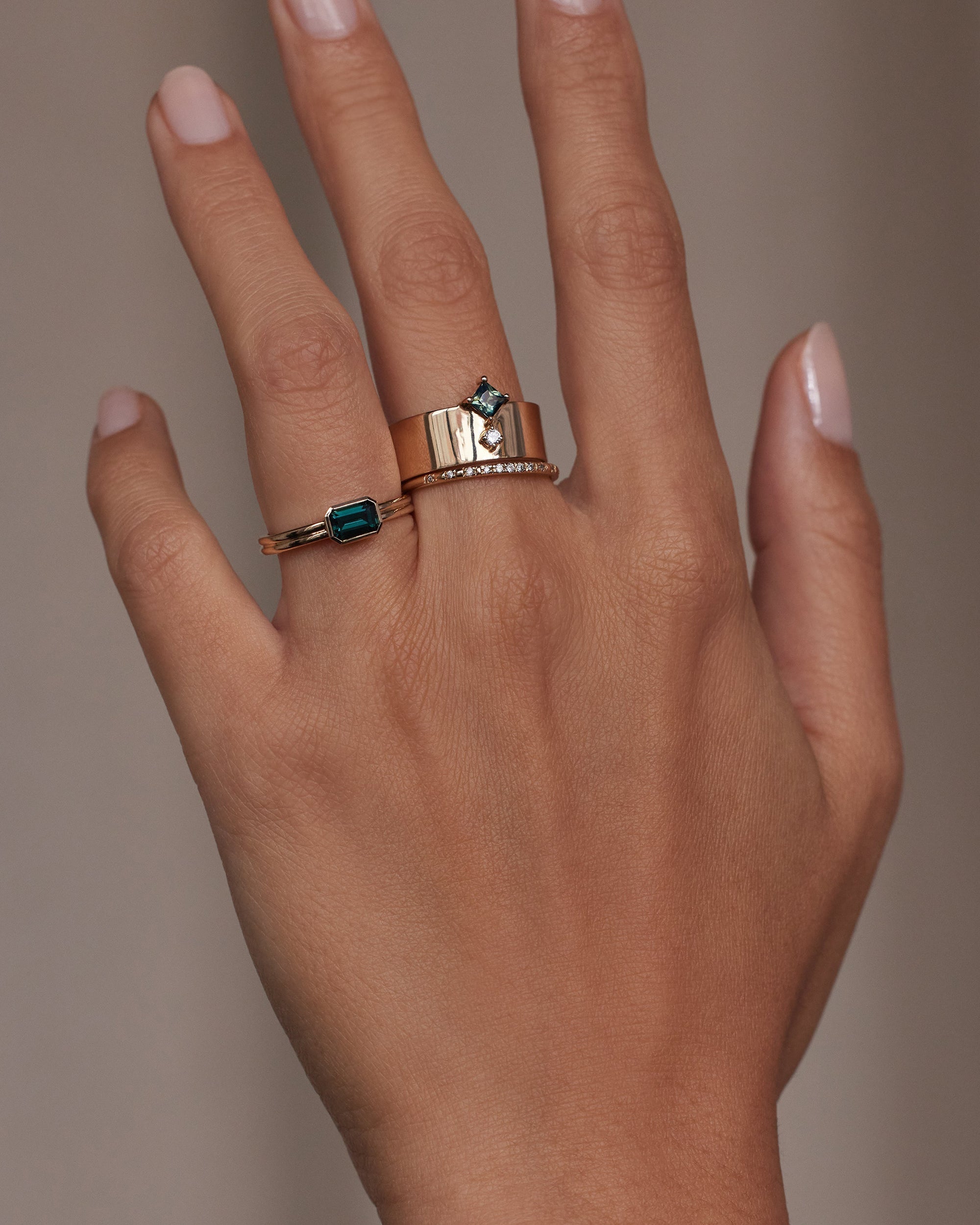 Emerald Cut Teal Sapphire Ridge Solitaire Ring