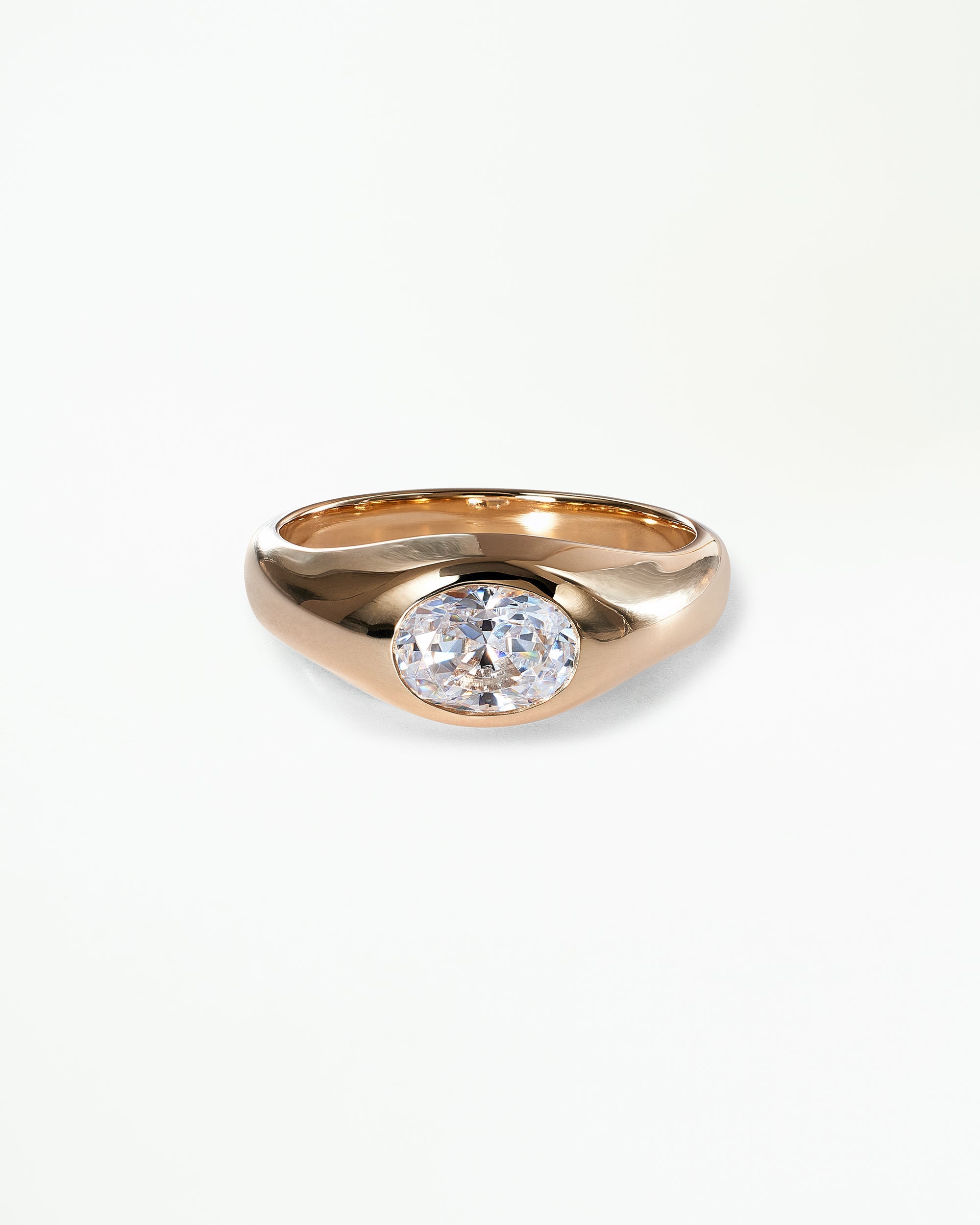 Oval Cut Diamond Soft Signet Ring – WWAKE