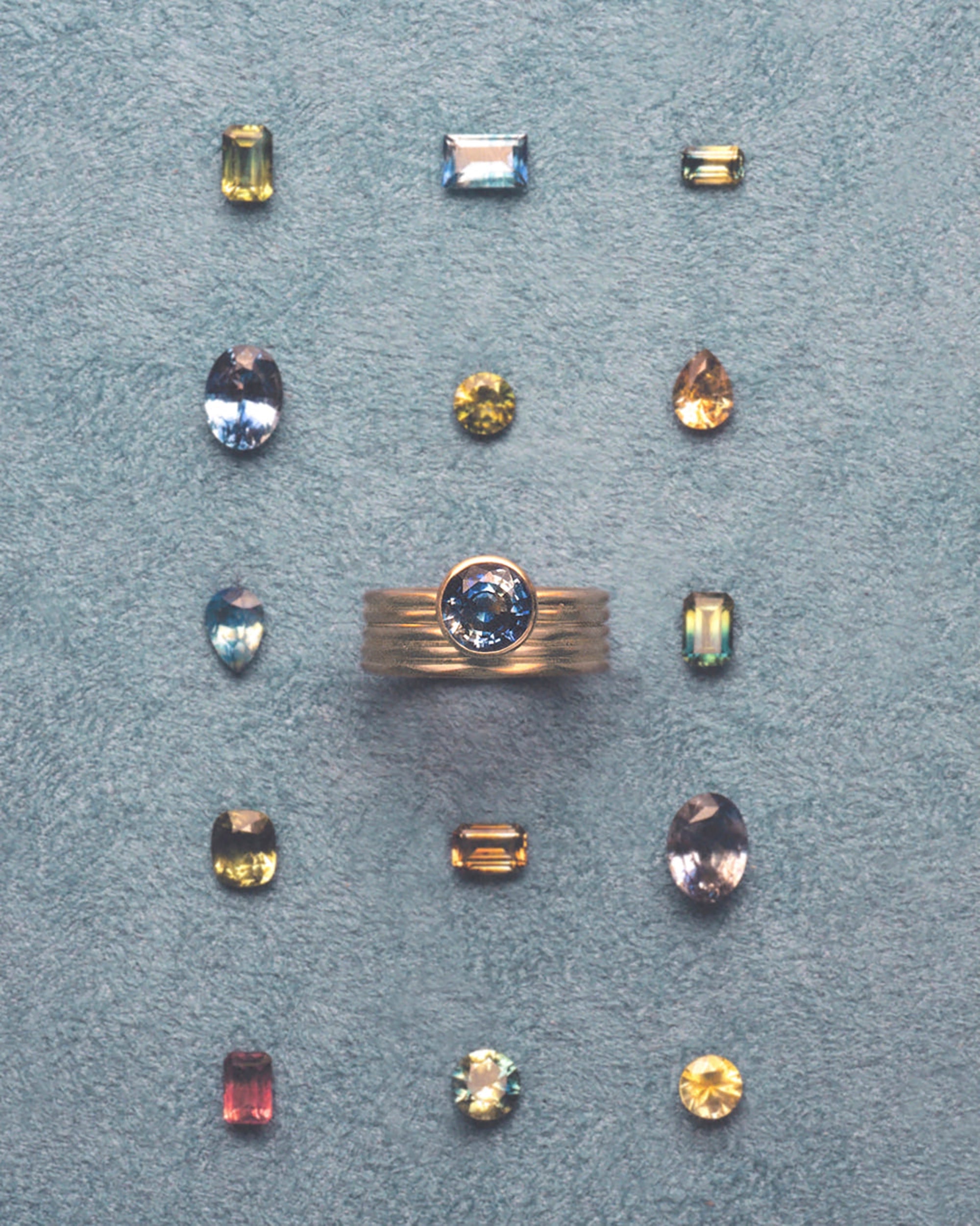 Round Cut Sapphire Ridge Ring Set No. 10