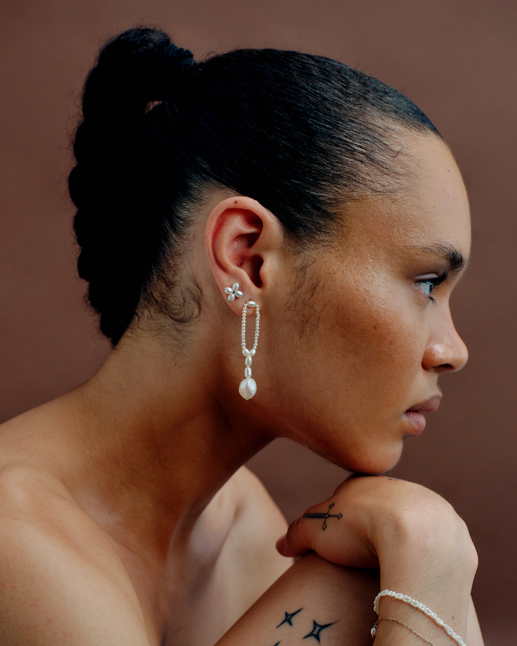 Pearl Hitch Earring