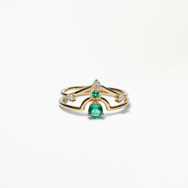 Nestled Emeralds & Three-Step Triangle Ring Pairing - WWAKE